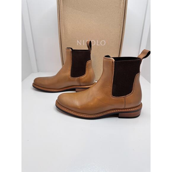 NISOLO Carmen Chelsea Boot Almond Leather Women’s Size 7 New in Box  Sustainable - Picture 4 of 14